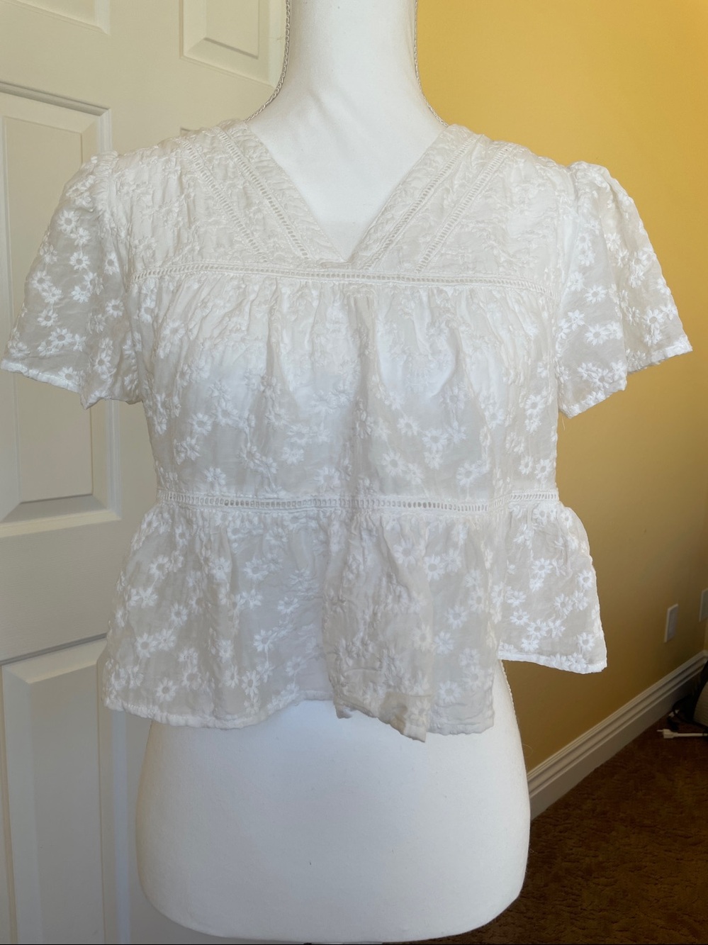 White Lace Crop V-Neck Peplum Top XS S PXS PS- Y2K